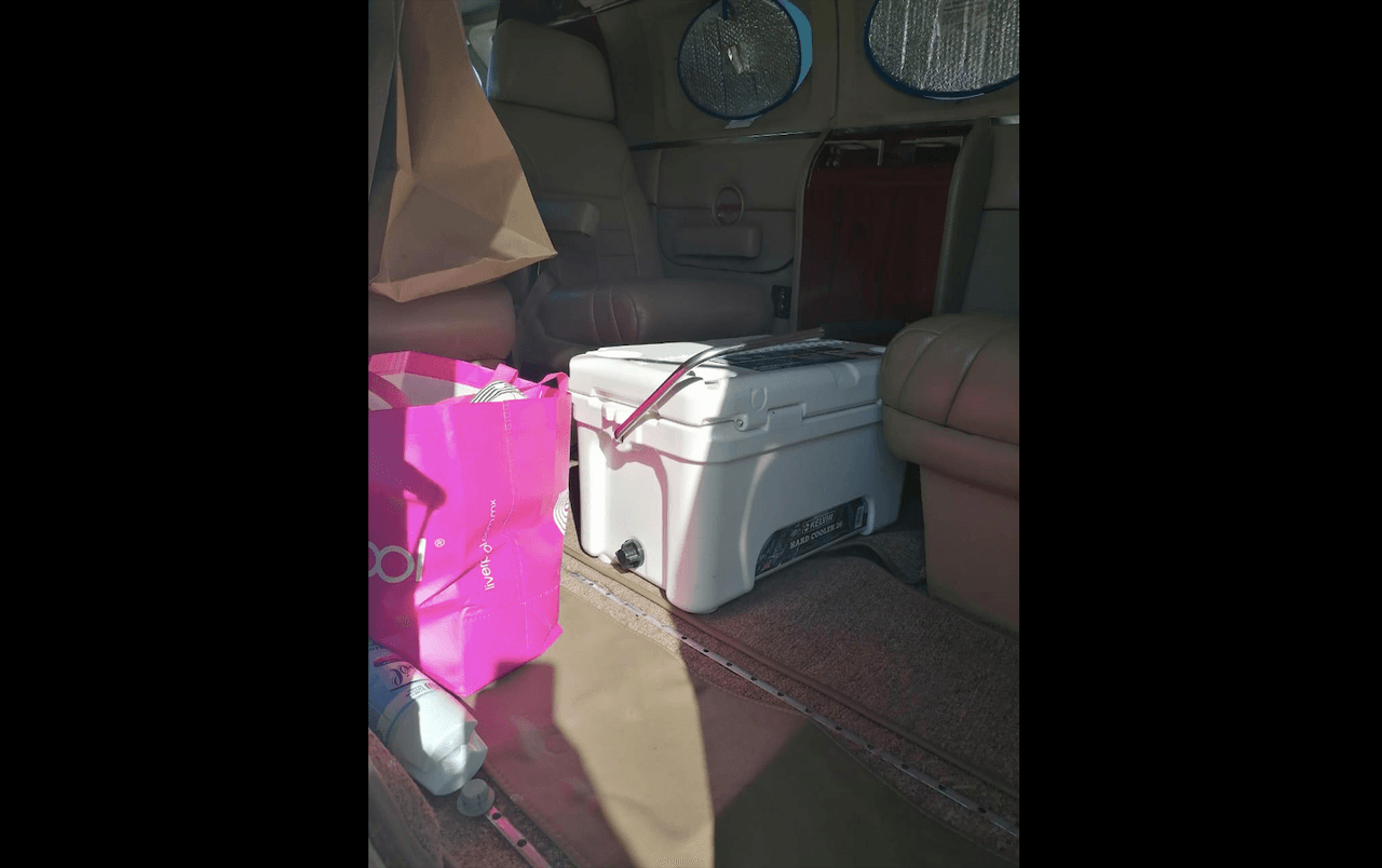 La hielera con las supuestas vacunas fue colocada al interior de la aeronave matrícula HR-AYI poco antes de despegar desde Campeche a Honduras.