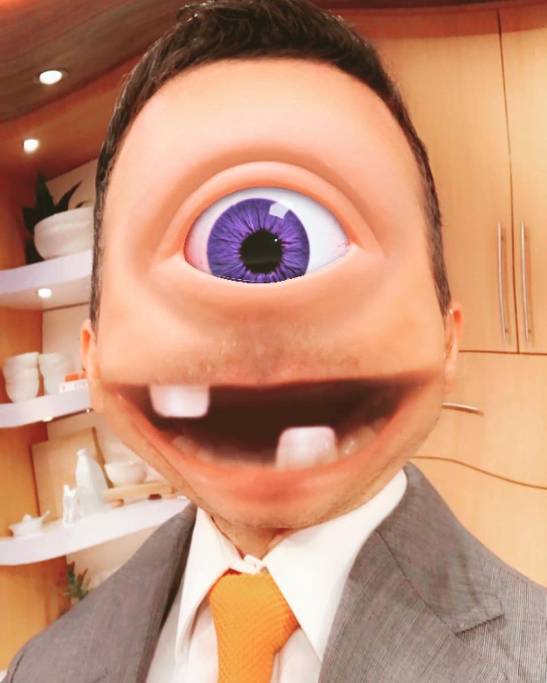 Las ocurrencias de Carlitos nunca pueden faltar.