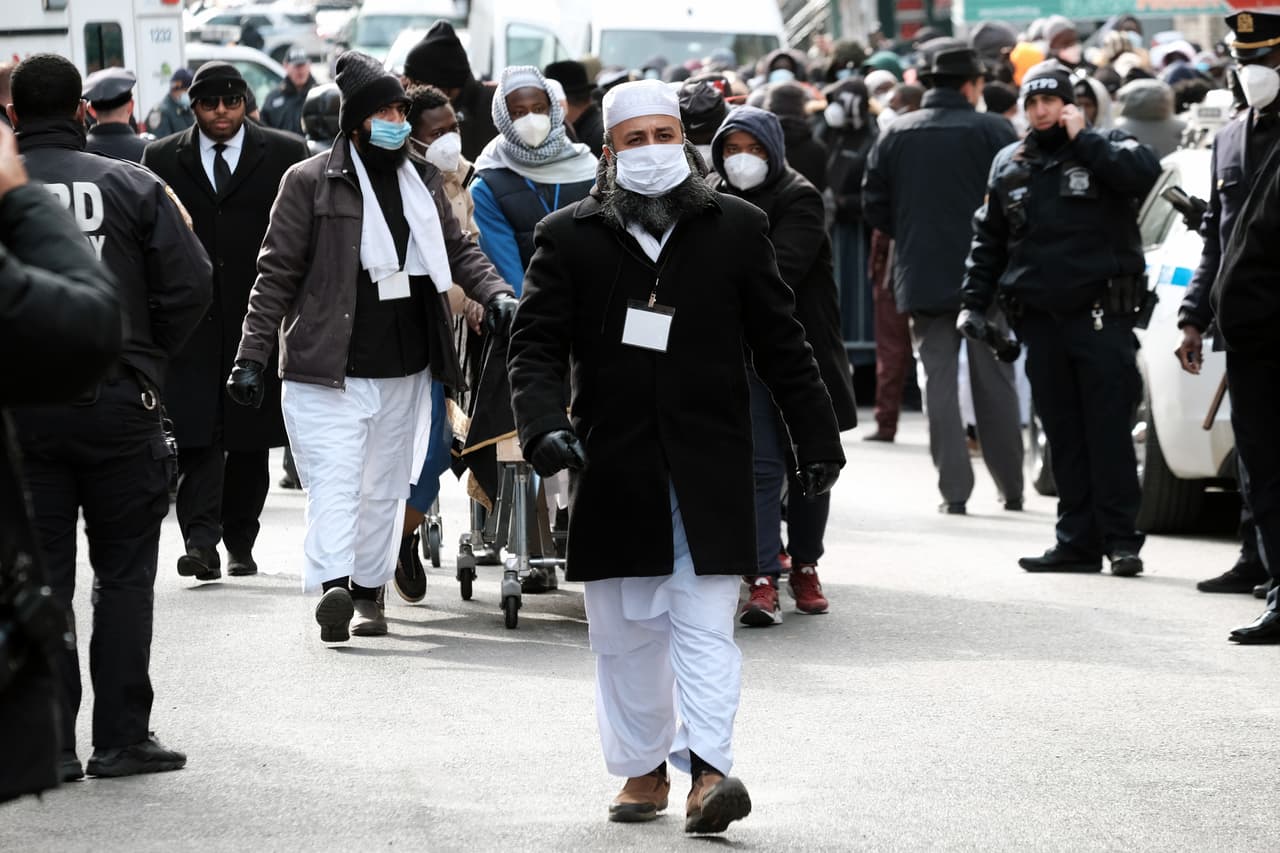 Al culminar el servicio, 11 de los cuerpos fueron preparados para ser enterrados en Nueva Jersey, mientras que otros cuatro serán repatriados a Gambia, como lo pidieron sus familiares.