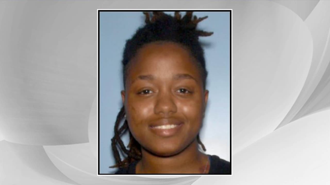 <b>DESIREE LYNNITRA LINDSEY</b>. Acusada de violación de libertad condicional por agresión agravada e intentó de robo a mano armada.