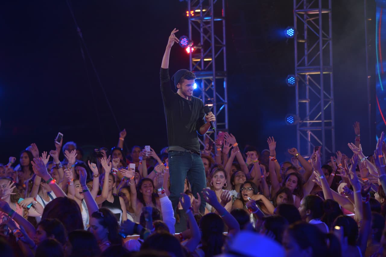 El boricua fue el último en audicionar en Miami Beach. Aunque los jueces admitieron que no fue la mejor presentación, le dieron el codiciado SÍ. Ricky, Laura y Alejandro lo acompañaron hasta afuera para despedirse en grande.