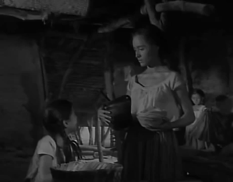 Pina Pellicer se suicidó a causa de una fuerte depresión el 4 de diciembre de 1964, cuando tenía 30 años. Dejando inconclusa una incipiente carrera que apenas cinco años atrás había comenzado y que empezaba ya a rendir sus primeros frutos.