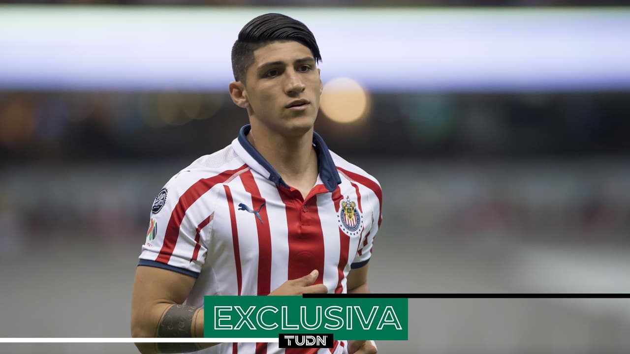Alan Pulido aclara malentendidos sobre su salida de Chivas