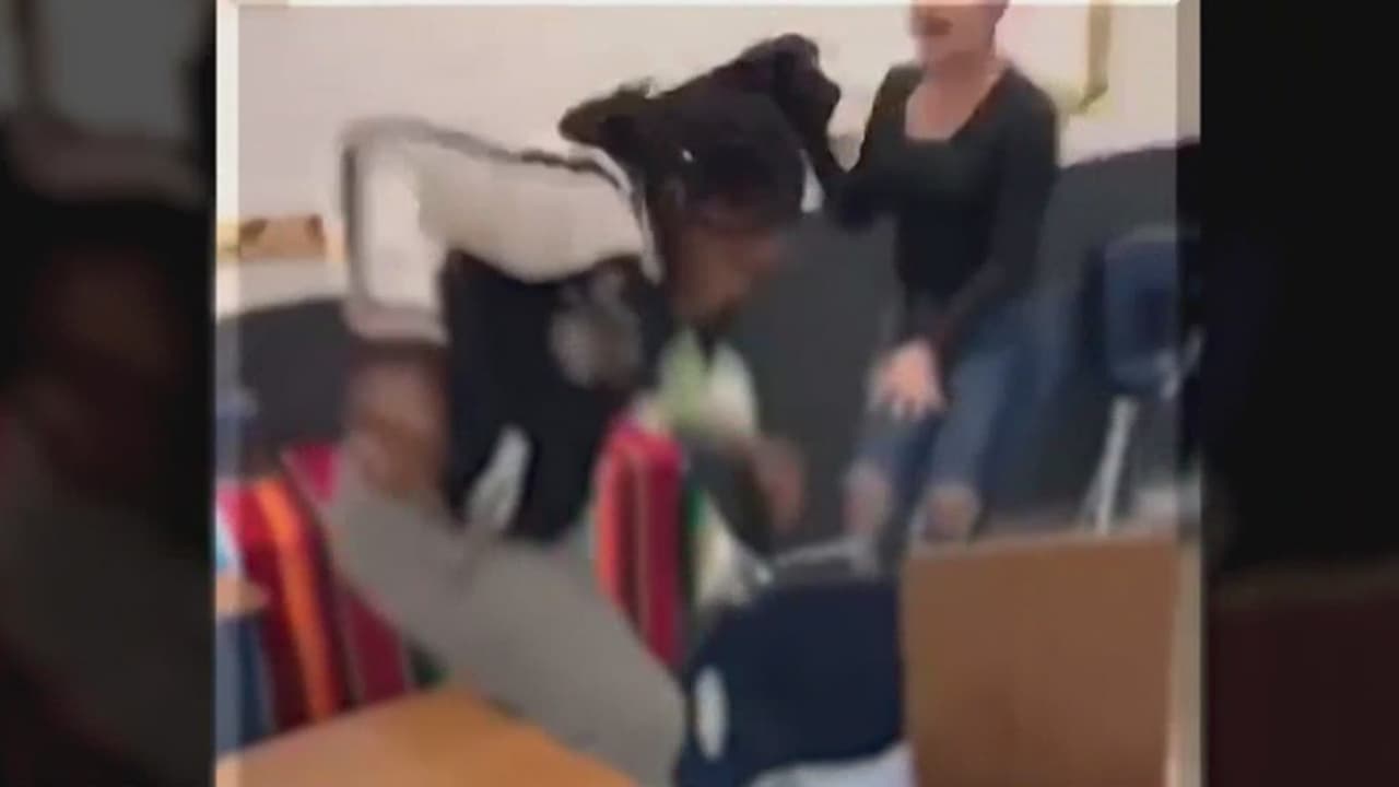 Aseguran que menor golpeada por una maestra sustituta sufrió una lesión cerebral