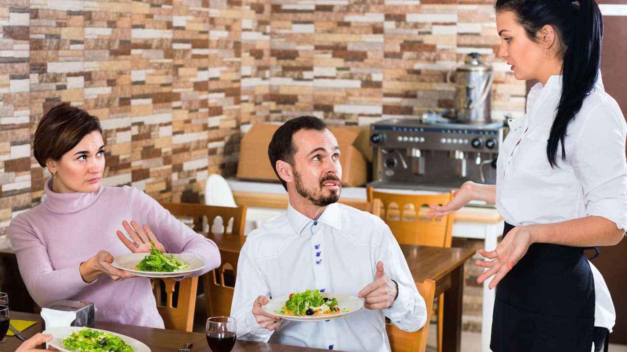 Como un Aries no dudará en decir lo que piensa de la comida, serán muy vocales también si no les gusta el platillo, el servicio, el ambiente. Se impacientan si no han venido a tomar la orden, si la comida no está justo como se la imaginan, si es poco, mucho, muy frío, etc. En cuanto a gustos, les suele encantar la carne y platillos que les den mucha energía para su dinámica vida.