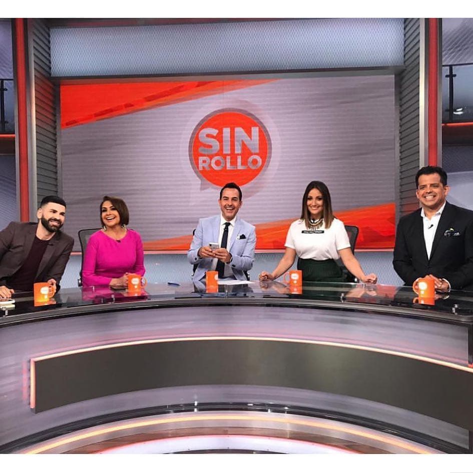 Las mañanas no eran lo mismo sin los chistes y las travesuras de Carlitos. El público aclamaba su regreso a la mesa de Sin Rollo y por fin se llegó el día.