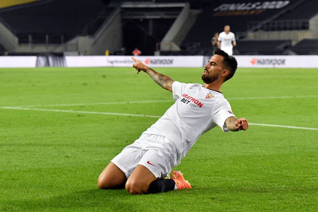 El conjunto andaluz sigue sufriendo llegadas del United al área chica.