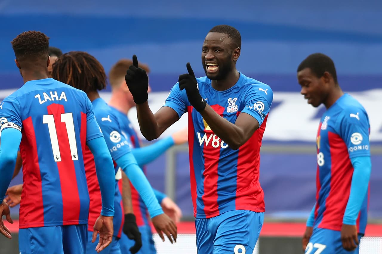 Cheikhou Kouyaté (26’) emparejó los cartones.