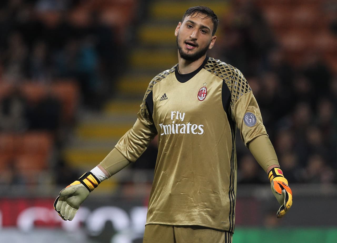 Raiola: "El Milan amenazó a Donnarumma con truncarle la carrera"