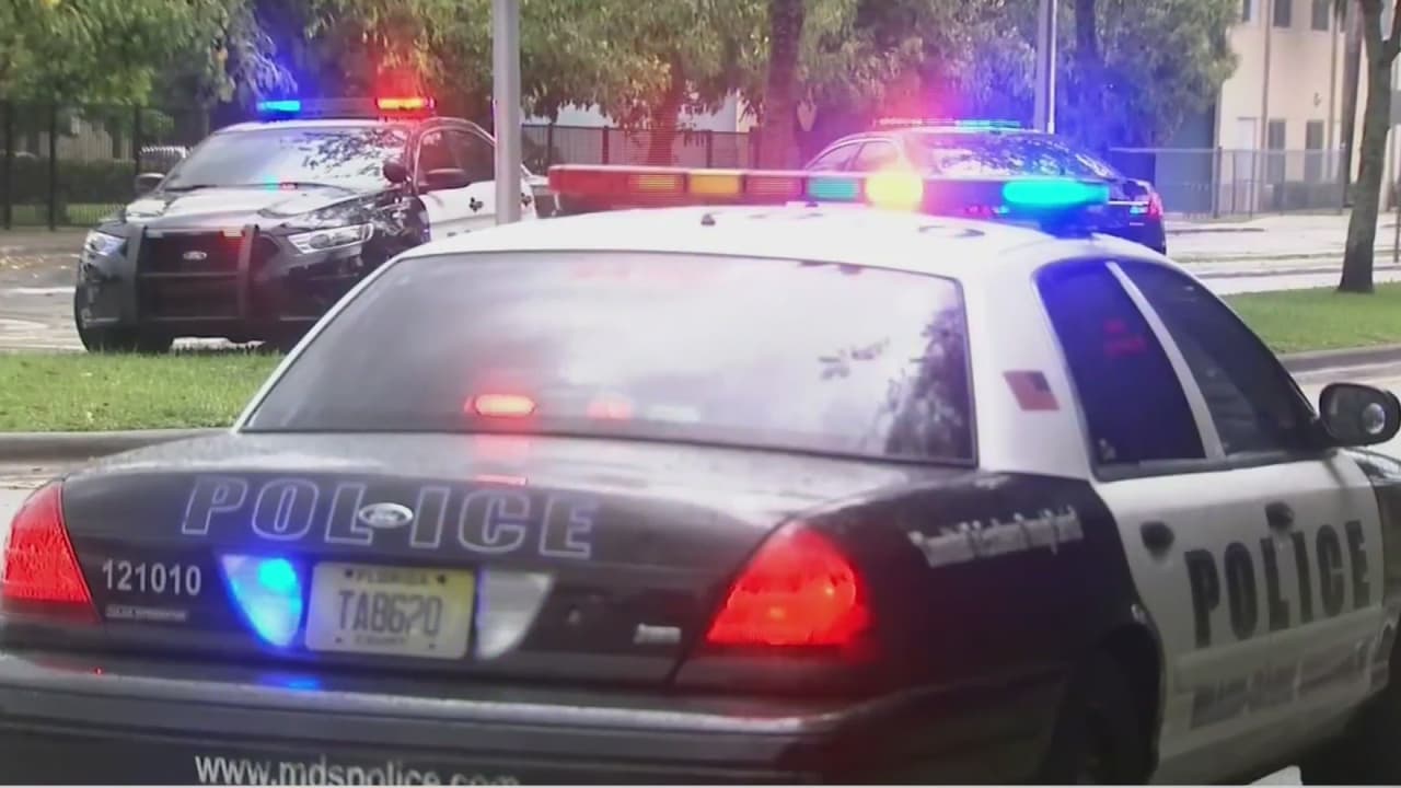 Un estudiante acuchilla a tres adolescentes en el estacionamiento de la secundaria 'Felix Varela' de Miami