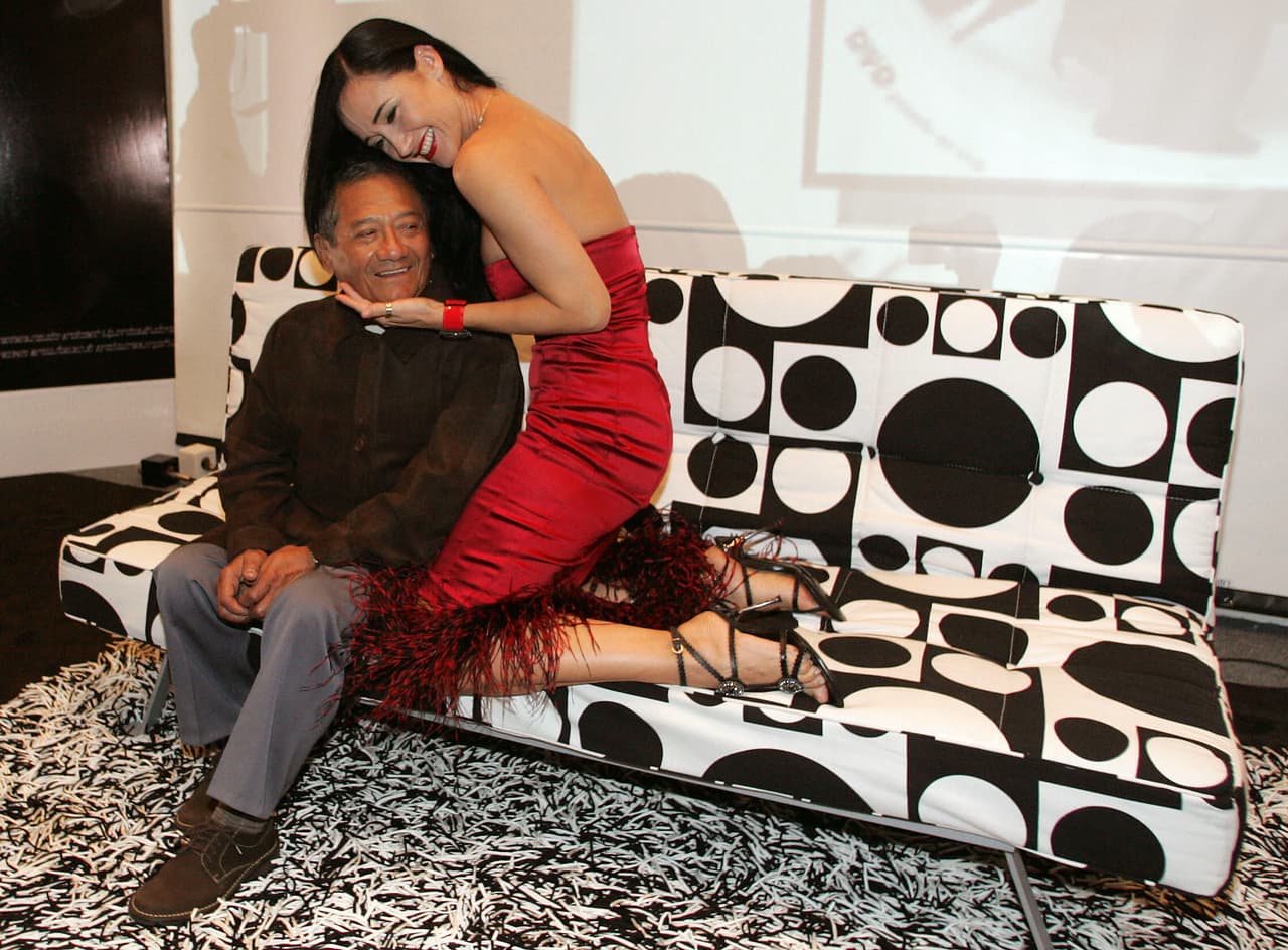 Desde muy joven se destacó por su talento para la composición. En 1950, cuando tenía 15 años, escribió su primer gran tema, ‘Nunca en el mundo’. En la foto junto a Susana Zabaleta, con quien realizó un disco que fue lanzado en 2006.