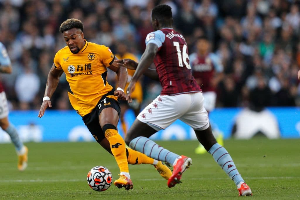 Con goled de Romain Saiss al 80, Conor Cody al 85 y Rúben Nevez al 90+5 Wolverhampton logra remontar una desventaja de 2-0 para vencer 2-3 en su visita al Aston Villa