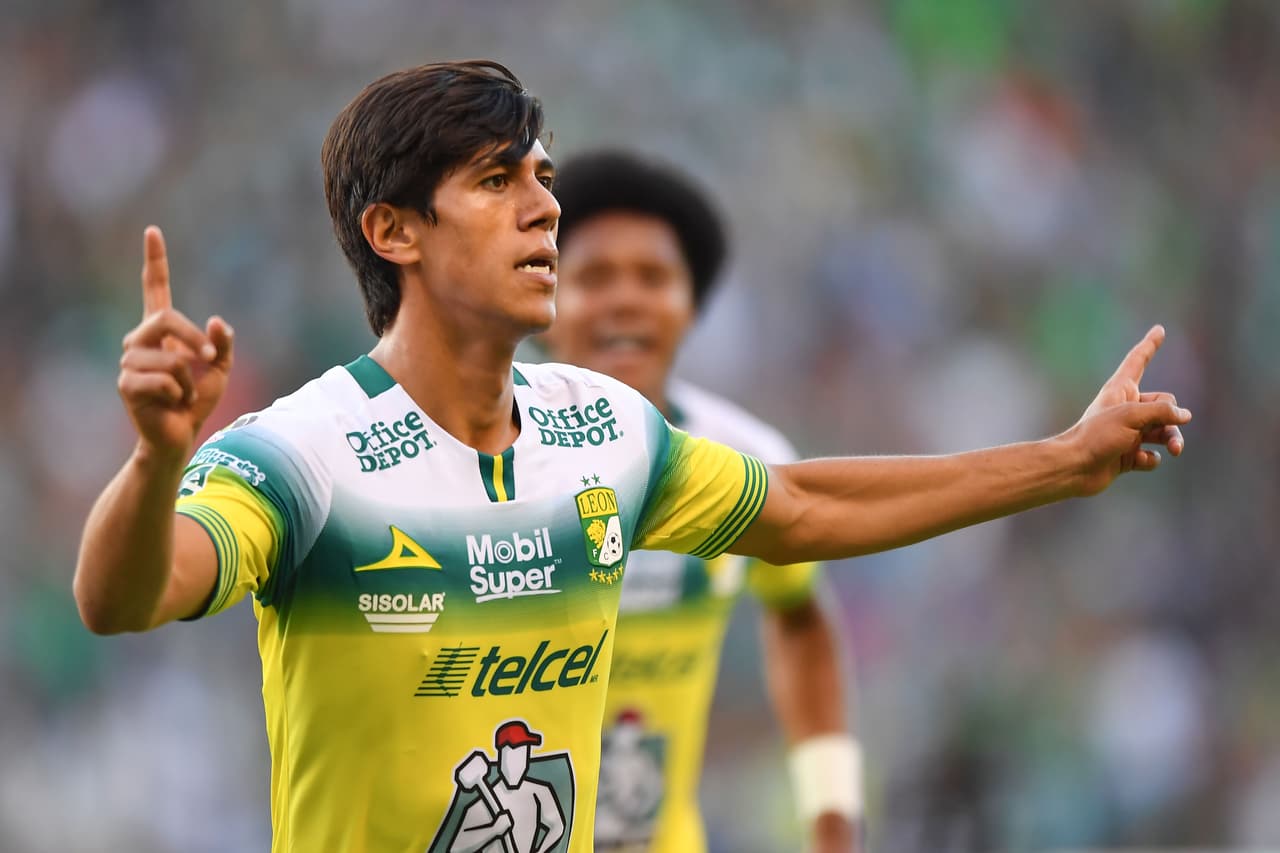 Macías quiere debutar con gol en la selección mayor