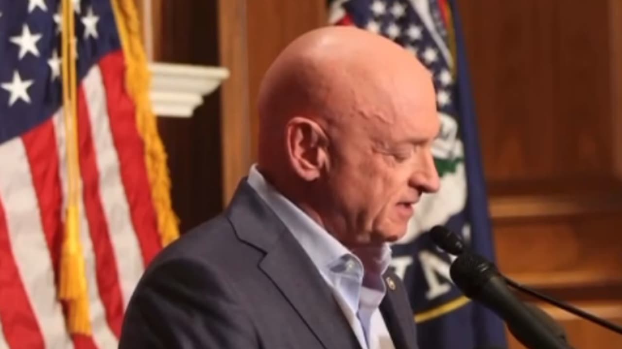 Senador Kelly afirma que es víctima de amenazas tras anuncio de investigación federal