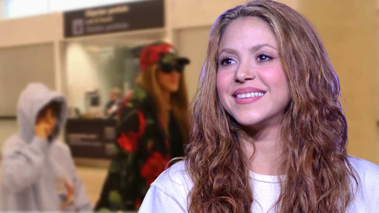 Shakira se deja ver sonriente y de la mano de sus dos hijos rumbo a Nueva York