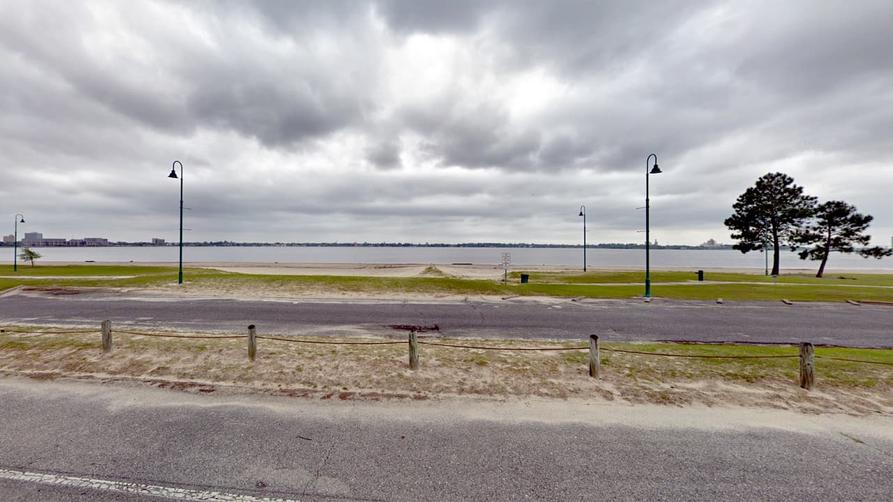 <b>Louisiana.</b> Las 24 playas analizadas en este estado dieron resultaron inseguras por al menos un día en 2018. La playa North Beach (parroquia Calcasieu), potencialmente insegura durante 11 días, fue la que registró contaminación peligrosa por más tiempo. El 85% de las playas analizadas en los en la costa del Golfo de México resultaron potencialmente peligrosas al menos un día en 2018.