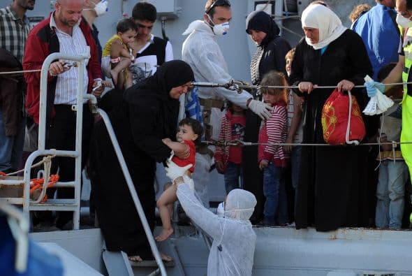 En los últimos ocho meses autoridades italianas han rescatado más de 73 mil inmigrantes indocumentados.