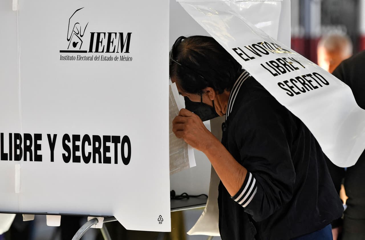 El estado más poblado de México vota en elección clave a un año de las presidenciales