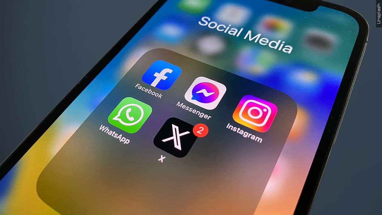 Avanza proyecto de ley que evitaría que los jóvenes menores de 16 años tengan cuentas en redes sociales