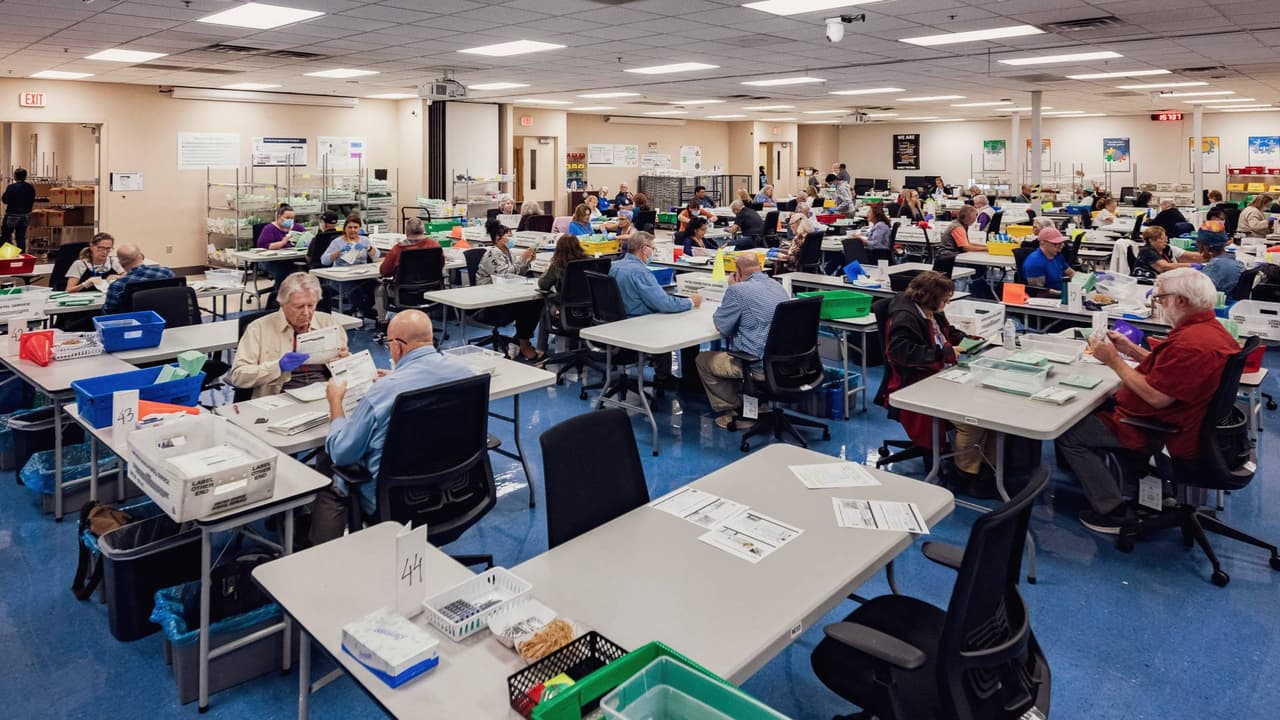 Estado péndulo: ¿por qué Arizona puede marcar el rumbo de las elecciones del 5 de noviembre?