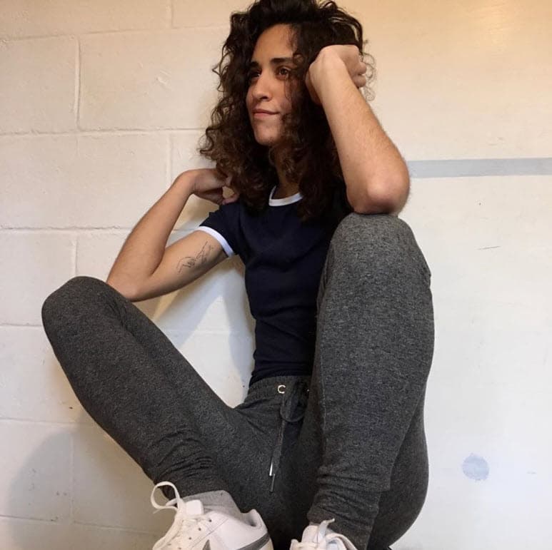 A su primogénita la tuvo con Roberto Dubaz mientras que a la menor con el músico Erick Farjeat. Ambas viven en México.
<br>