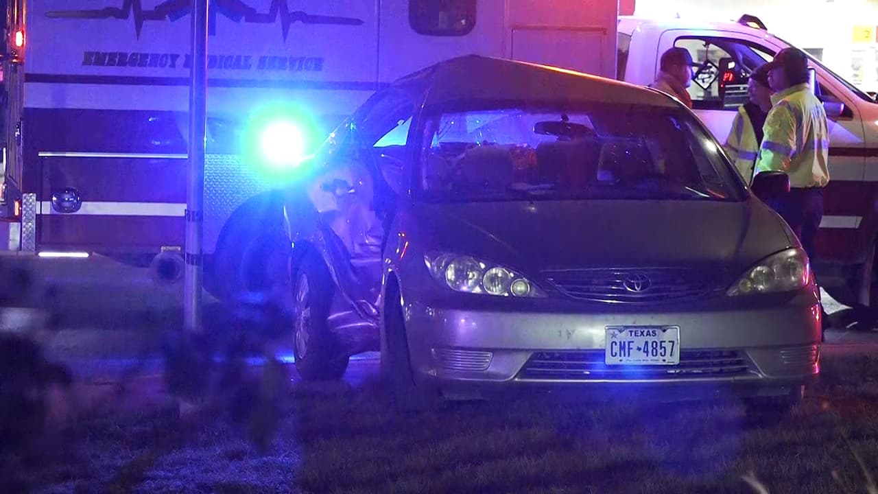 Muere el pasajero de un auto en un choque de crucero