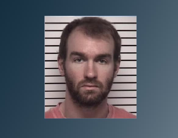 Arrestan a piloto de NASCAR por agresión a una mujer en Iredell, en Carolina del Norte