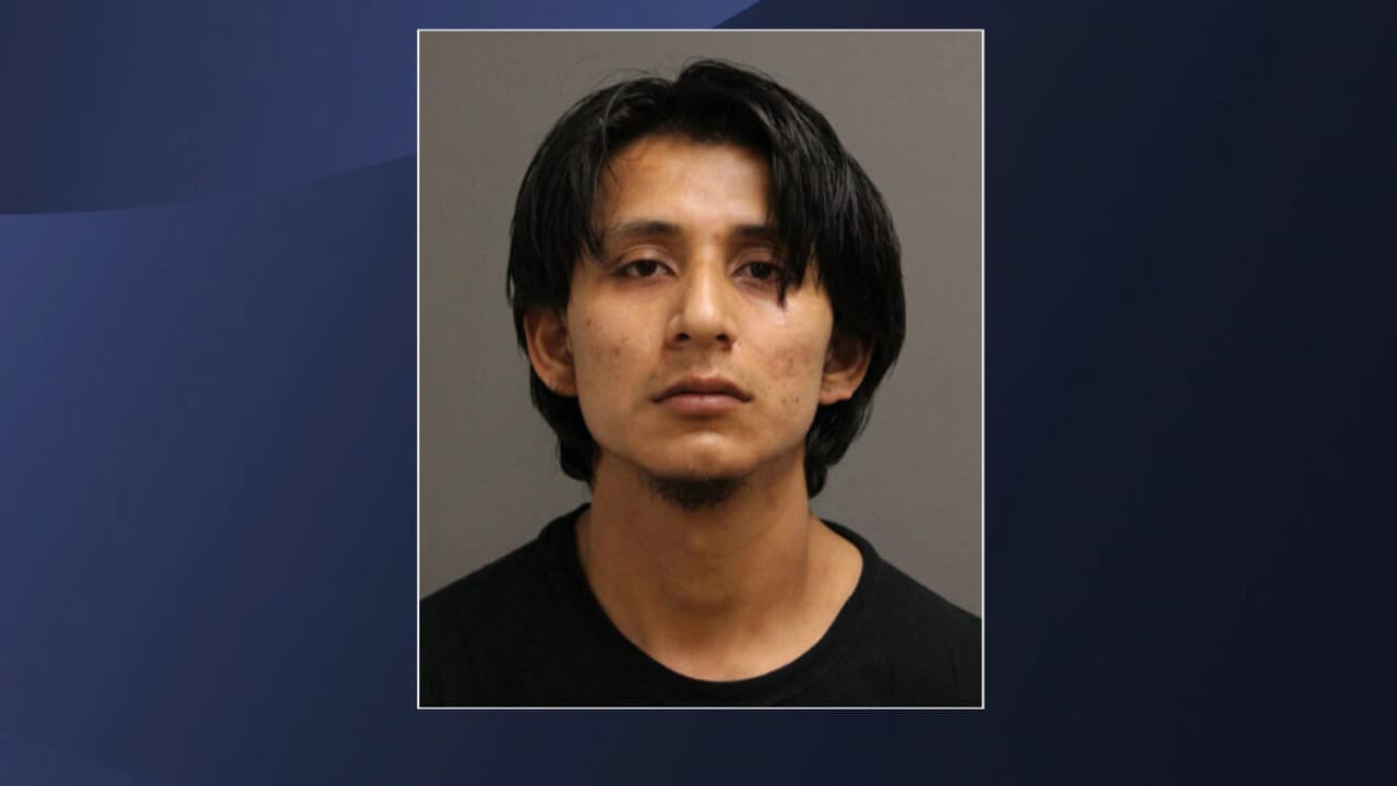 Acusan al sospechoso de apuñalar a una anciana en Union Station