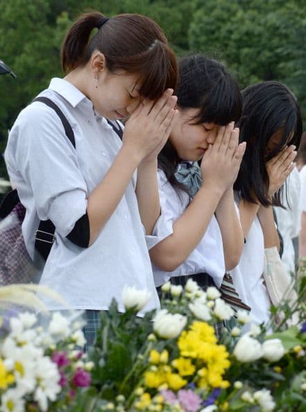 El alcalde de Hiroshima también defendió el carácter pacifista de la Constitución nipona.