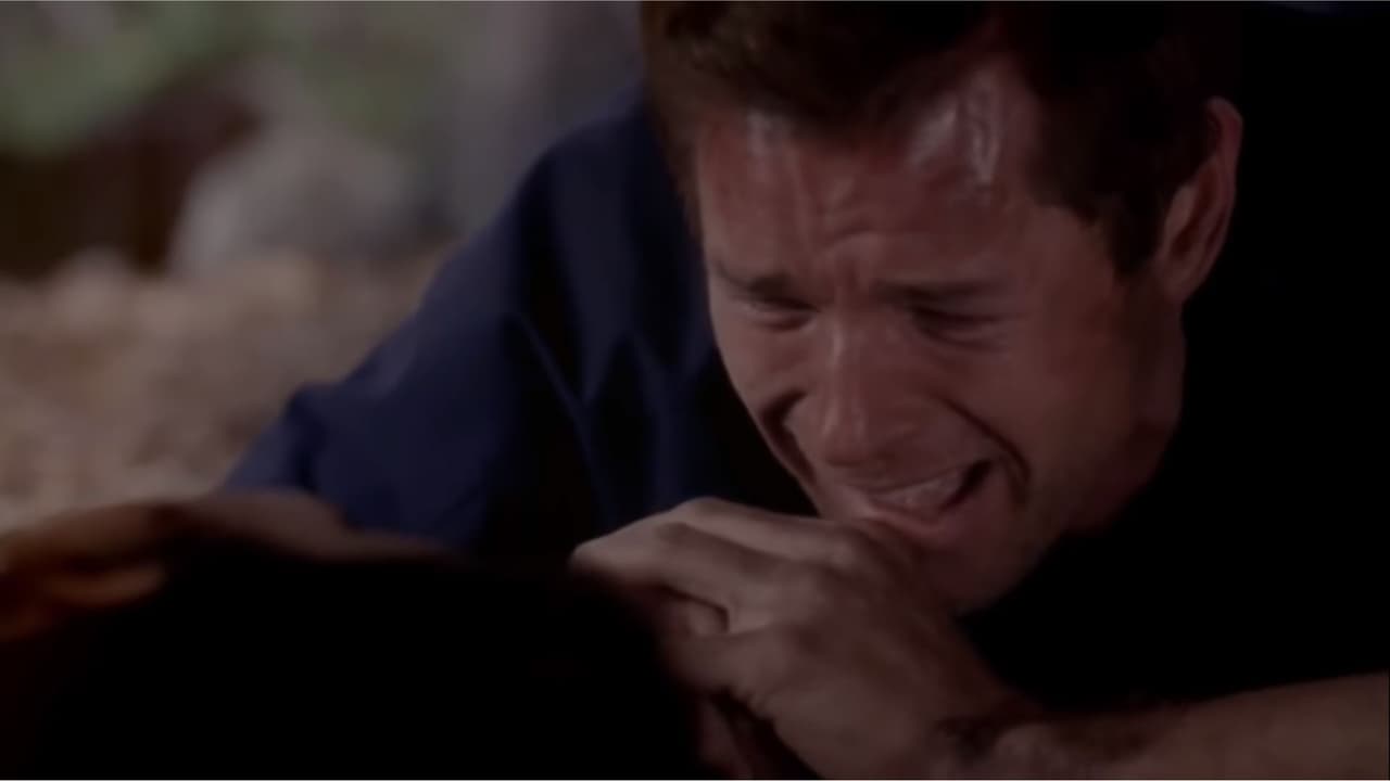 Mientras Lexie agoniza, Mark por fin acepta que no hay nada por hacer y en una plática íntima, le confiesa su amor y todos los planes que tenía imaginados de una vida al lado de ella.