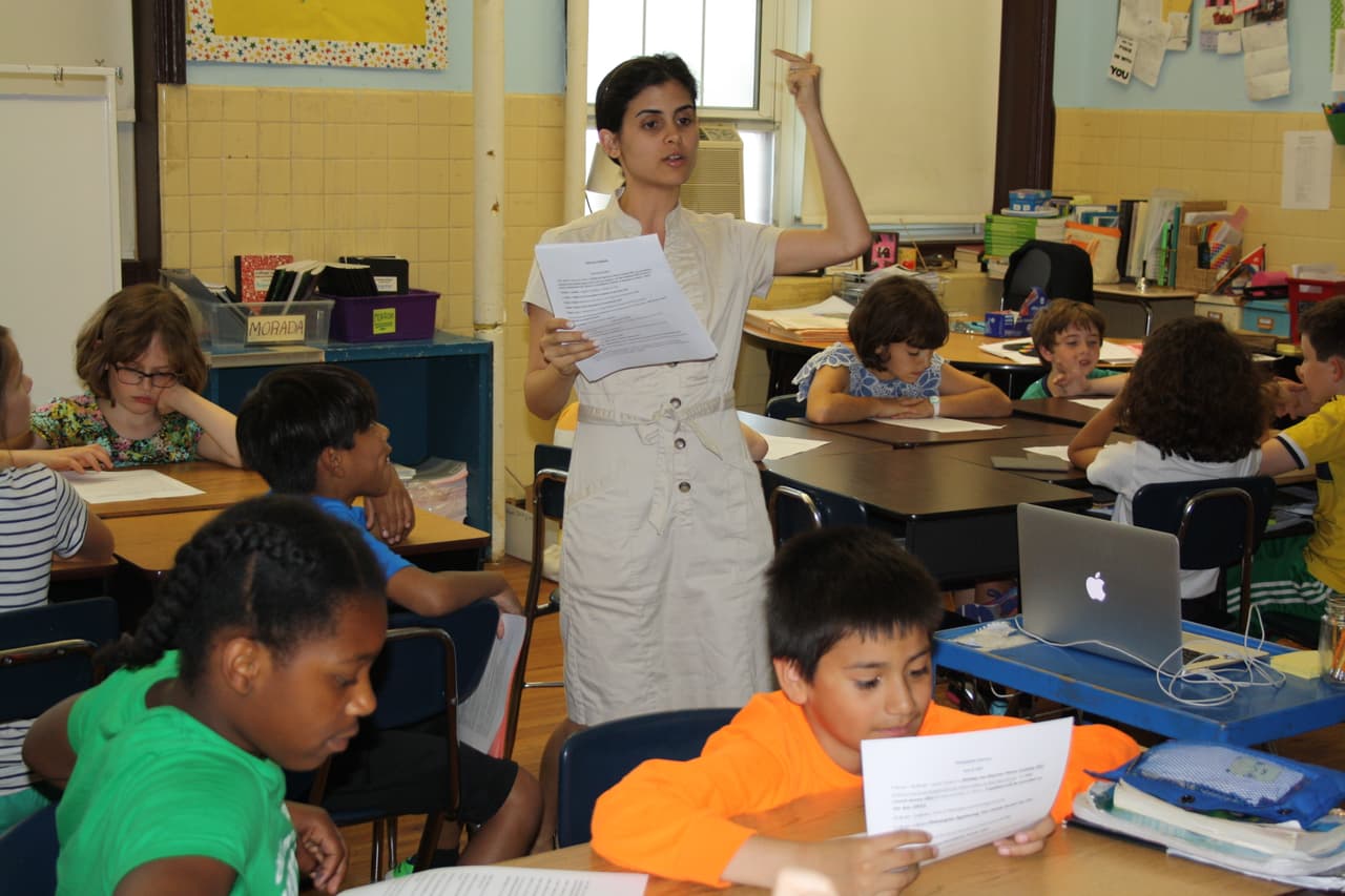 La Escuela Bilingüe Oyster-Adams tiene el programa bilingüe más antiguo de las escuelas públicas de DC y es una de las más buscadas, con cientos de estudiantes en su lista de espera.