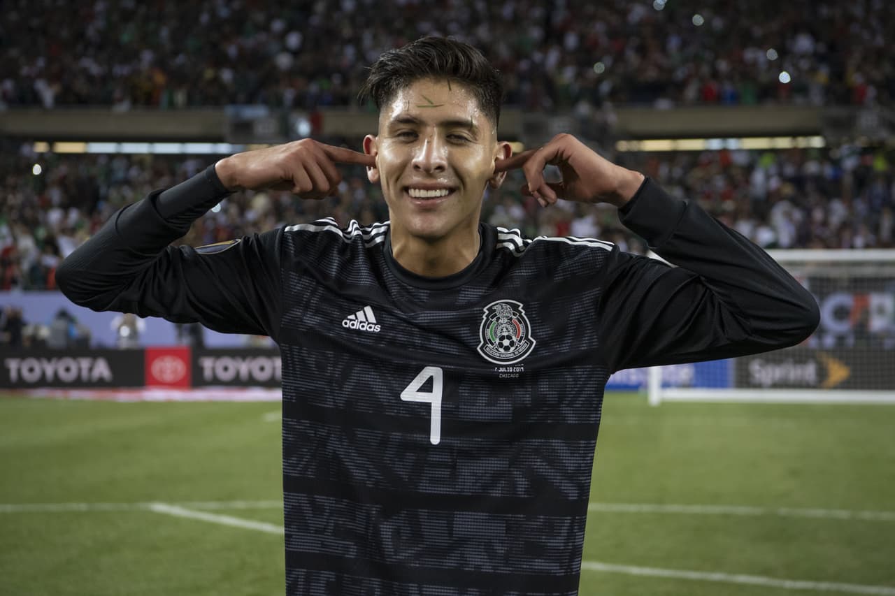 Edson Álvarez l Defensa y Medio l Ajax