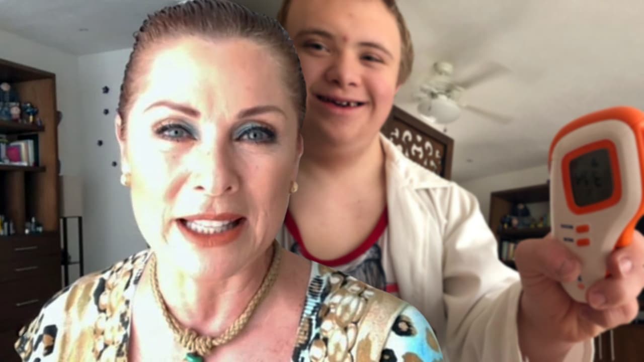 "Los doctores me decían que tenía que ser actriz, (una) muy dramática", contó sobre la reacción que provocaron sus temores, "pero sí, esta vez sí me dio un poquito de miedo la verdad".
<br>