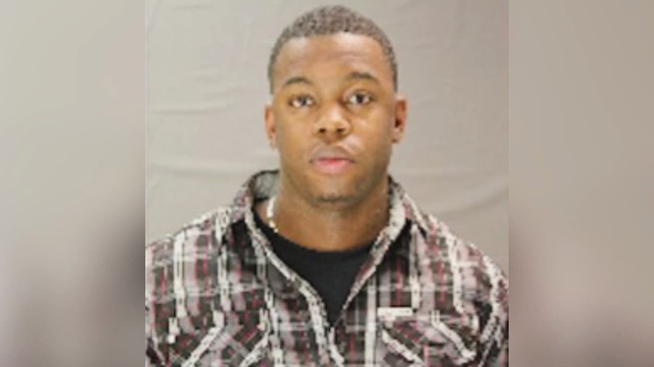 Sospechoso buscado desde 2017 murió tras tiroteo con policía en hospital infantil de Dallas