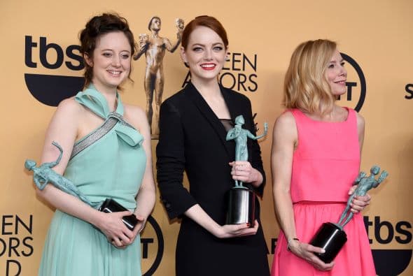 Andrea Riseborough, Emma Stone y Amy Ryan, ganadoras por 'Birdman'.