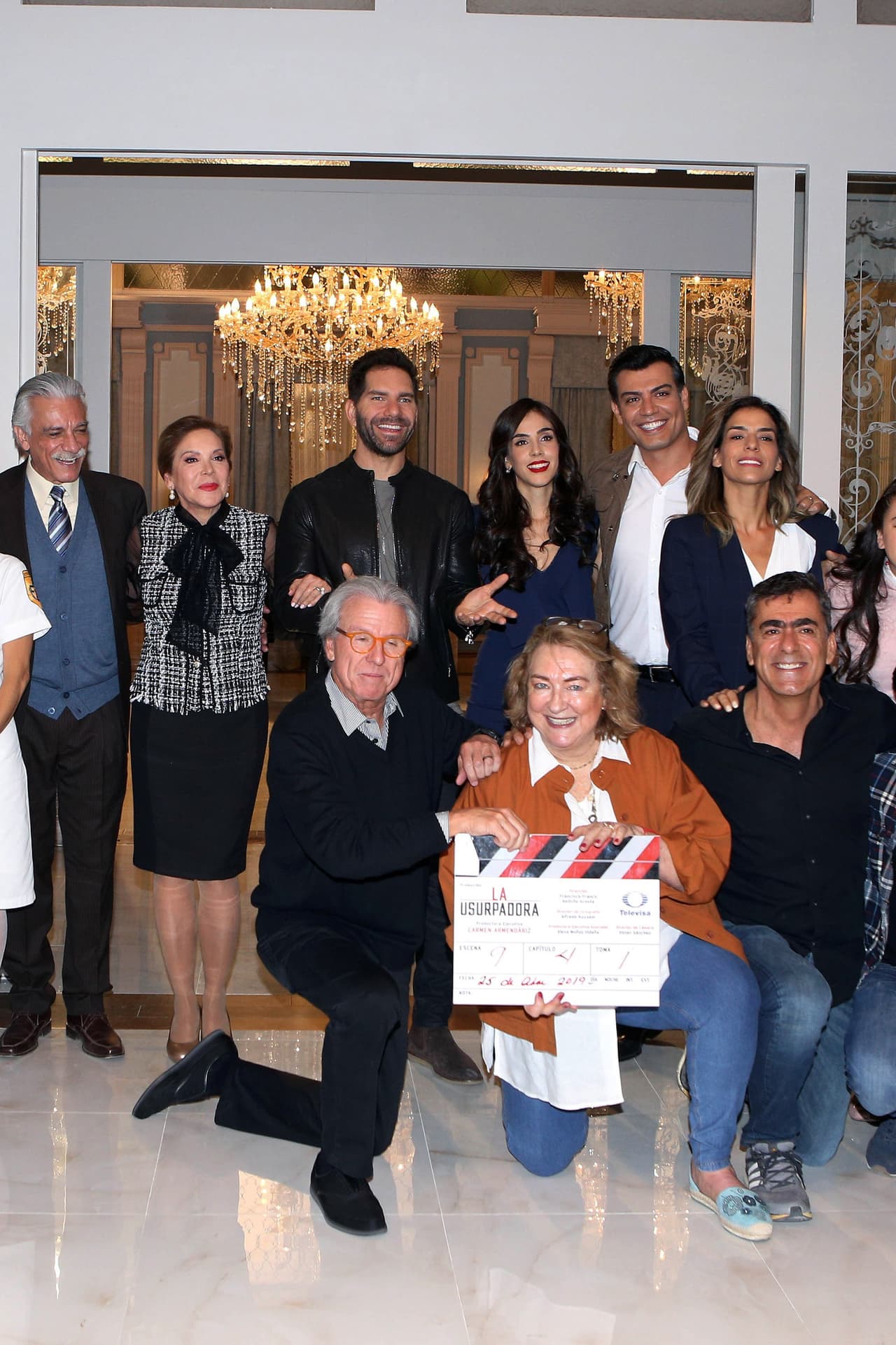 Fue así como la producción dio el claquetazo para dar por iniciadas las grabaciones de la telenovela en la Ciudad de México.