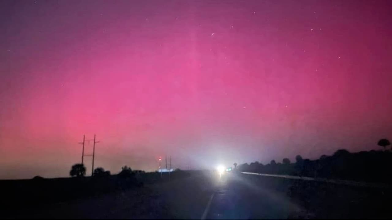 En zonas de Florida también se vieron las auroras boreales, 
<a href="https://www.univision.com/local/miami-wltv/aurora-boreal-tormenta-solar-miami-fotos" target="_blank">entra aquí</a> para ver las fotografías.
