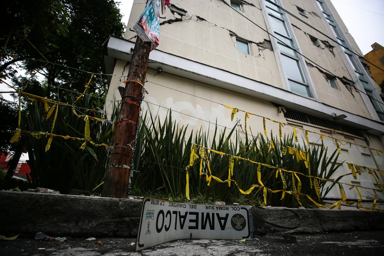 Al menos 36 edificios de la capital mexicana han resultado afectados tras el terremoto de 7,5 grados de magnitud con epicentro en el estado de Oaxaca.