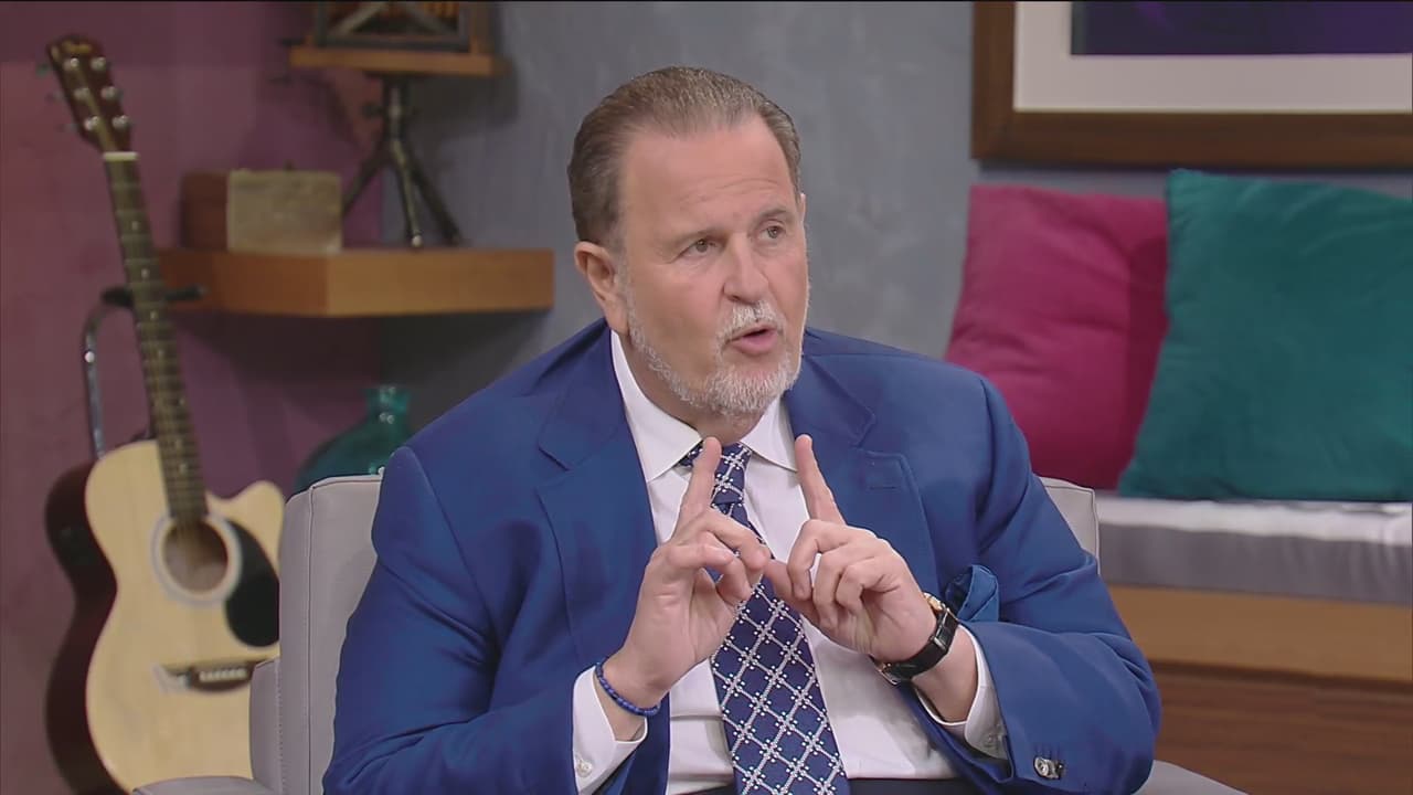 En El Gordo y La Flaca, Raúl de Molina confesó que cuando la vio por la espalda no la reconoció y aseguró que luce muy bien.