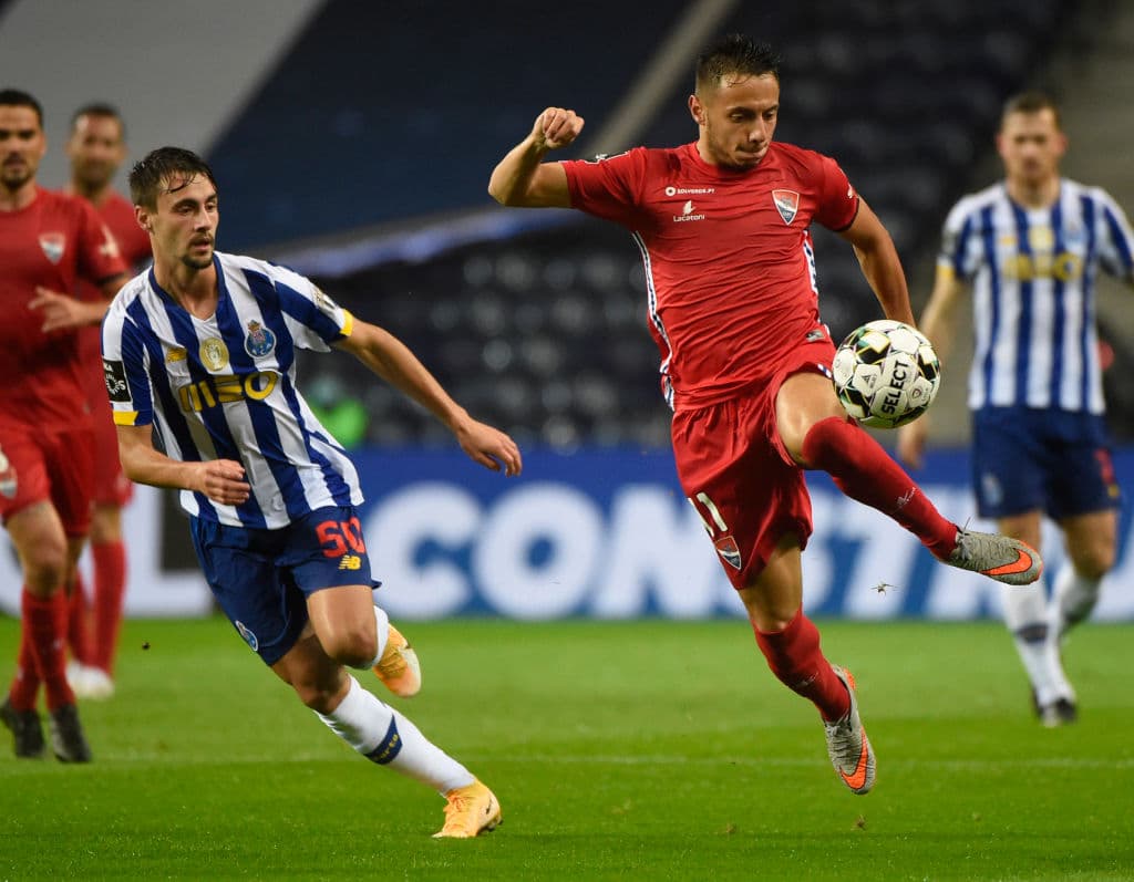 El Porto del Tecatito sigue sumando en la Primeira Liga