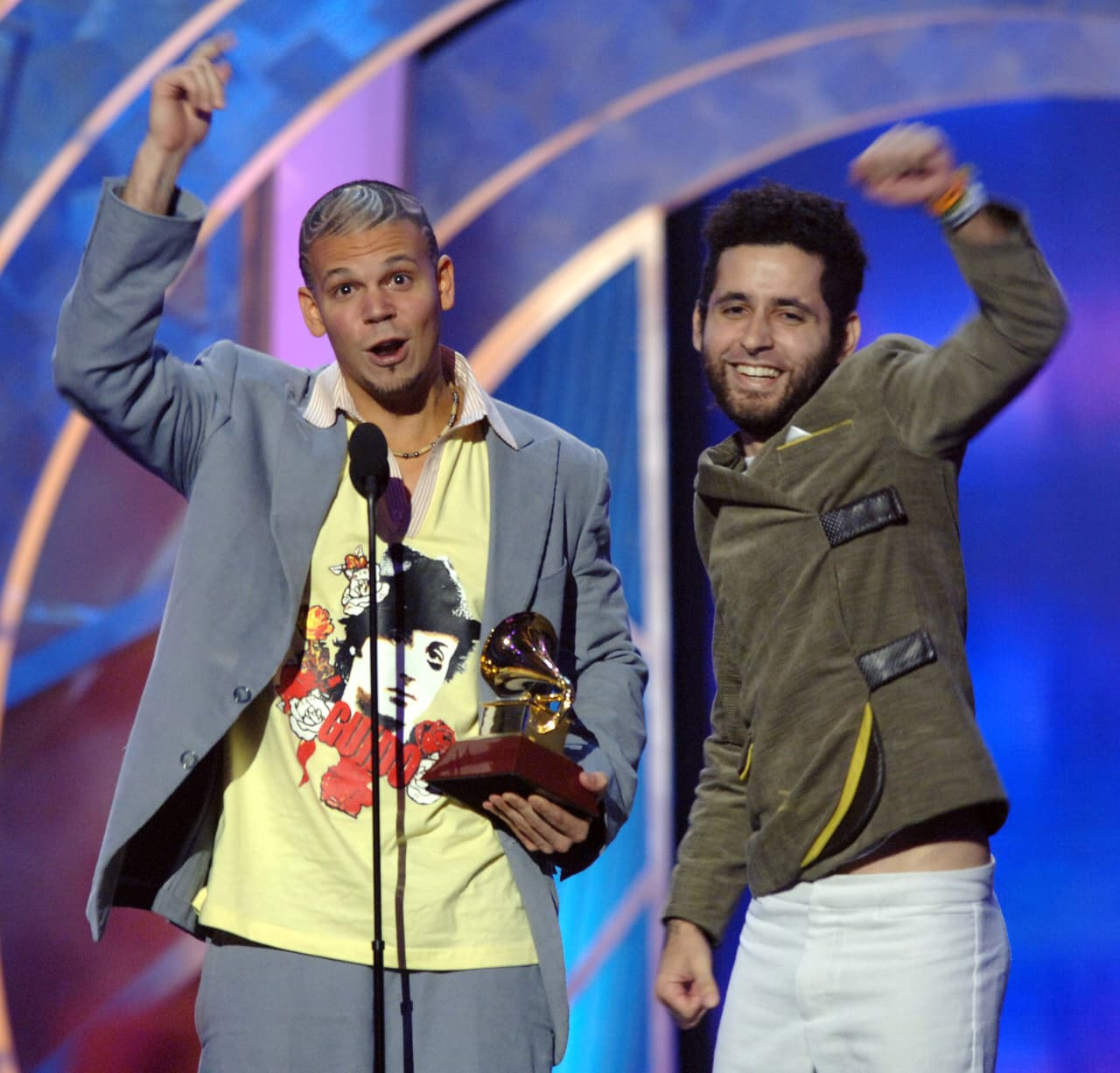 Mejor Nuevo Artista, Mejor Álbum Urbano y Mejor Video Musical Versión Corta, fueron los premios que recogieron los integrantes de Calle 13.