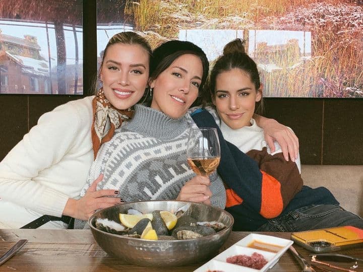 Camila Valero y Michelle Salas son hijas de Stephanie Salas.