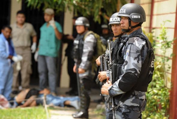 En Honduras, el gubernamental Comisionado de Derechos Humanos proyectó que el país cerraría el año con una tasa de 72.8 homicidios por cada 100.000 habitantes, 10 por ciento superior a la de 2009.