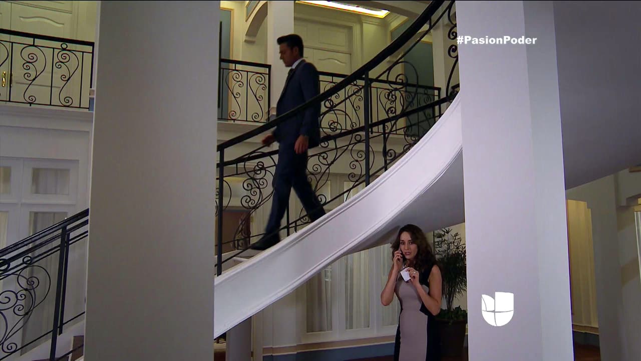 Por poco y te descubren Julia.