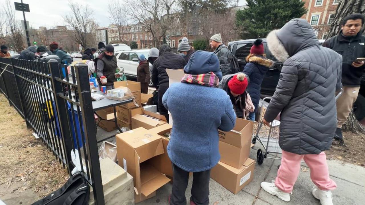 Alcaldesa de DC acuerda otorgar fondos adicionales a los beneficios de SNAP