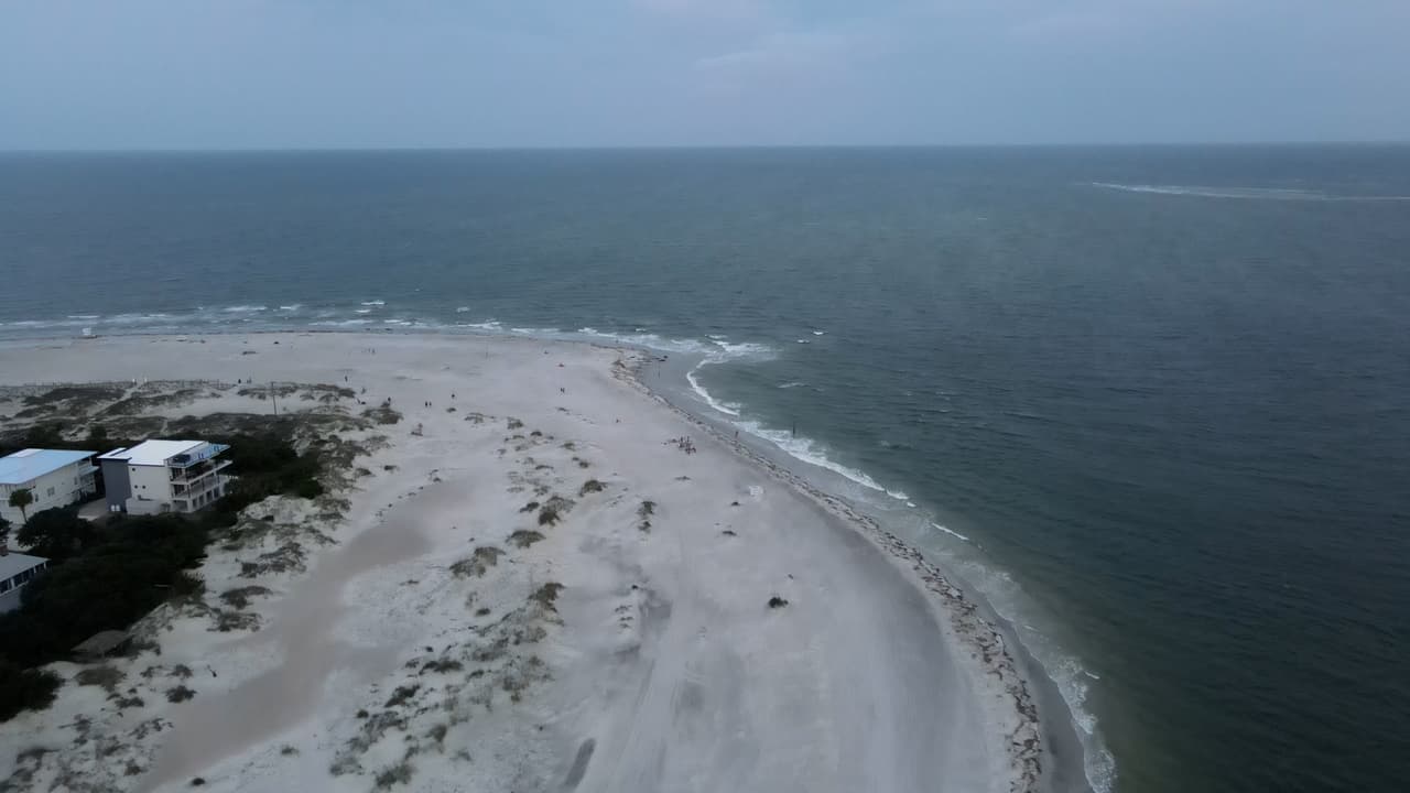 La isla cuenta con varios puntos famosos para disfrutar de la costa del estado.