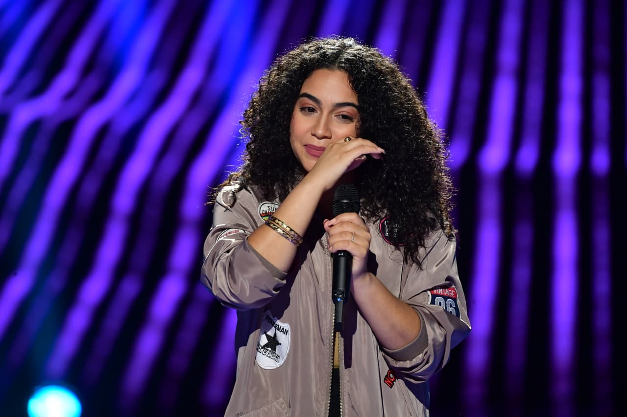 Fue la primera elegida para concursar en Reina de la Canción.