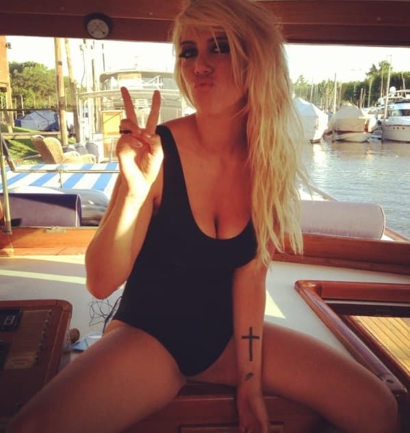 La argentina siempre da de que hablar en Italia, luego de que terminará su relación con Maxi López para andar con el jugador del Inter, Mauro Icardi, y que ha provocado problemas entre los jugadores.