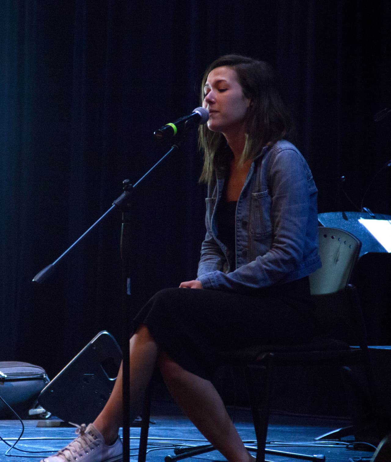 Nella durante la prueba de sonido para su presentación en el concierto Caminos de ida y vuelta.
