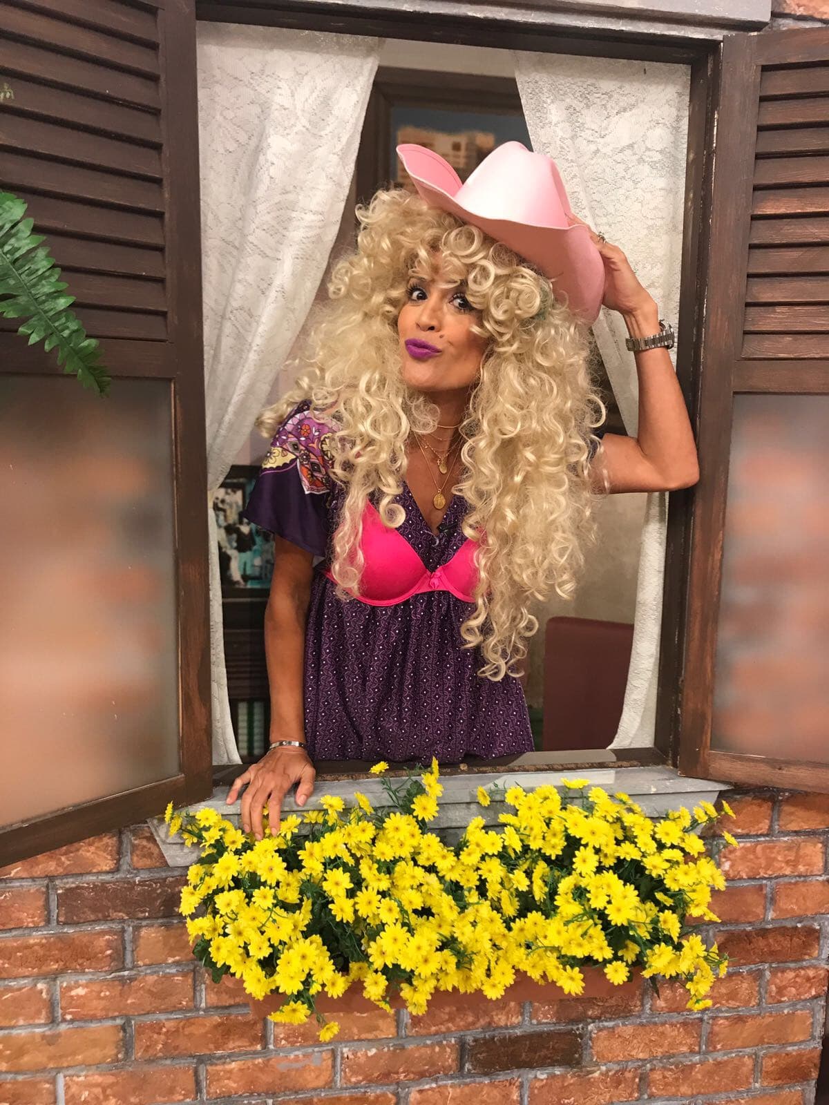 Como podemos ver en este barrio todas las mujeres andan muy a la moda. ¿Quién se anima a copiar su look?